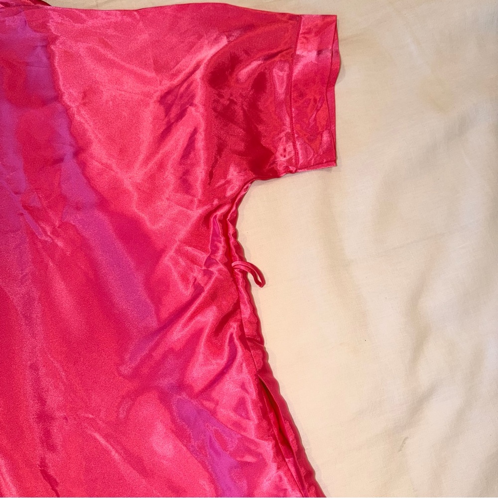 Hot Pink Satin Robe Kimono Style Lightweight Lounge NWT - Size M - Picture 8 of 9